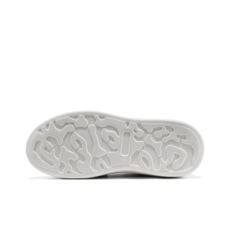 Dance With Wolves Low Top Skateboard Shoes Men's White Black-4