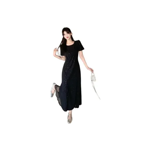 The Temptation Of The Muse Short Sleeved Dress Women's
