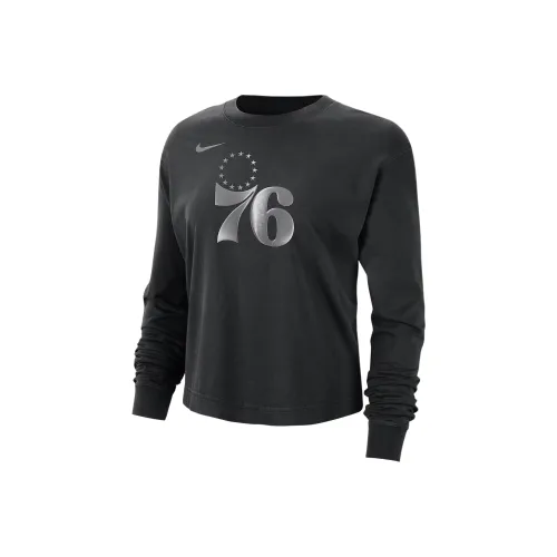 Nike Philadelphia 76ers Courtside Women's Nike Nba Shine Boxy Long Sleeve T Shirt