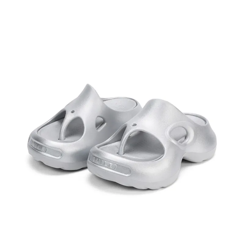 Ouder Souffle Abrasion Resistant Slip Resistant Flip Flops Women's Shimmering Silver-2