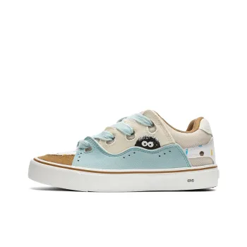 Kung Fu Partners Low Top Skateboard Shoes Unisex