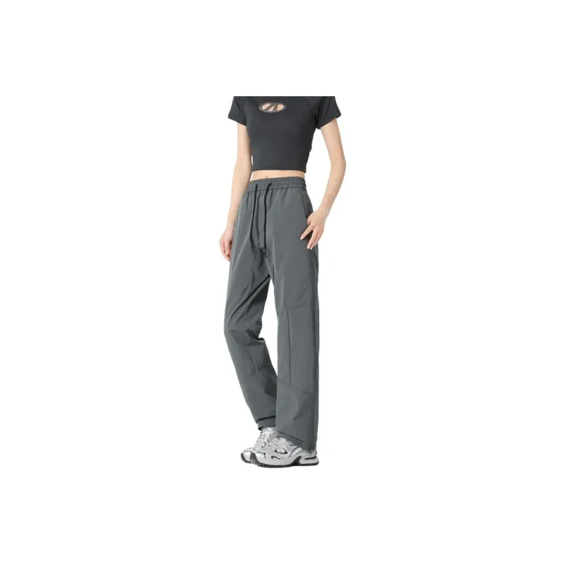 The New Age Family Cargo Pants Women's-9