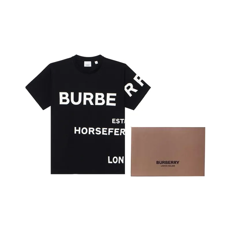 Burberry Women'ss Horseferry Print Cotton Oversized T Shirt Black/White-3