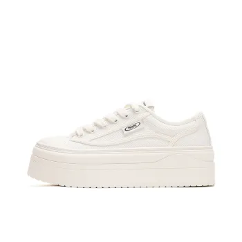 WANDER AROUND Anti Slip Wear Resistant Low Top Canvas Shoes Women's White