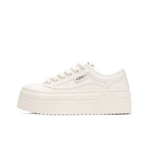 WANDER AROUND Anti Slip Wear Resistant Low Top Canvas Shoes Women's White