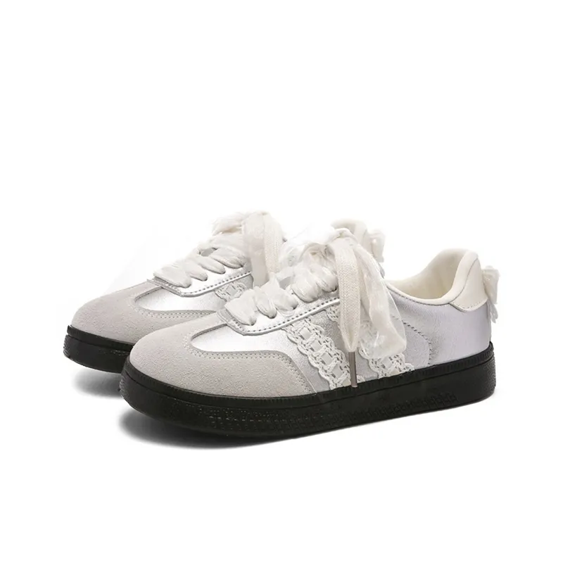 The New Age Family Low Top Skateboard Shoes Women's Silver-1