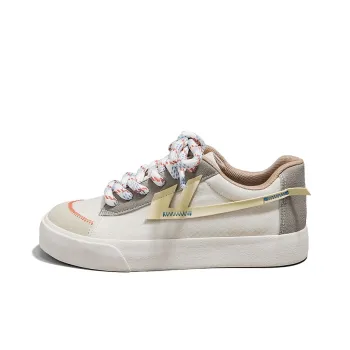 Warrior Wear resistant And Lightweight Low Top Canvas Shoes Women's Greige
