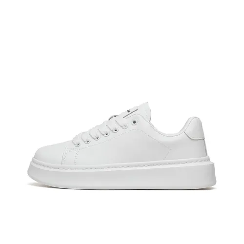 JIETEGONGYANG Lightweight Breathable Height Increasing Low Top Skateboard Shoes Men's