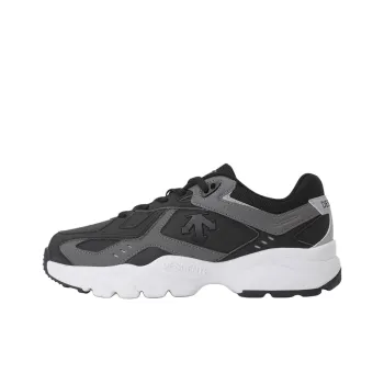 DESCENTE Anti Slip Wear Resistant Low Top Casual Shoes Unisex Black