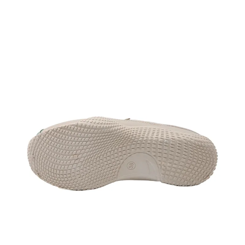 Slazenger Closed Toe Slippers Women's-6