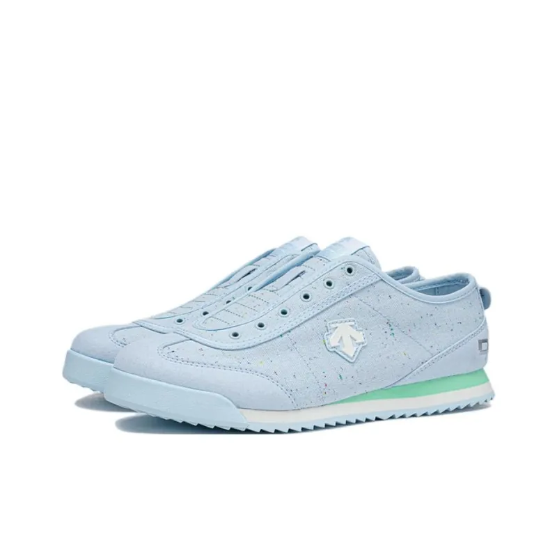 DESCENTE Low Top Casual Shoes Women's Blue-1