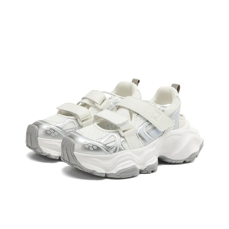 D FUSE SCANDINAVIA Low Top Chunky Sneakers Women's Beige/Silver-1