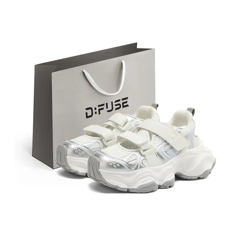 D FUSE SCANDINAVIA Low Top Chunky Sneakers Women's Beige/Silver-0