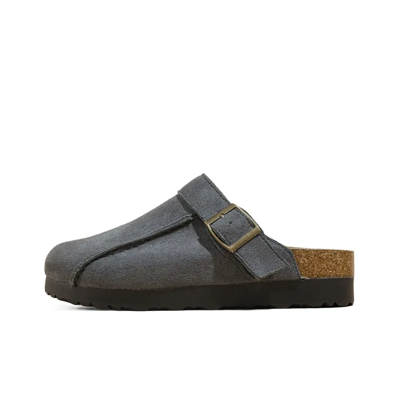 A Poinsettia Princess Closed Toe Slippers Women's-10