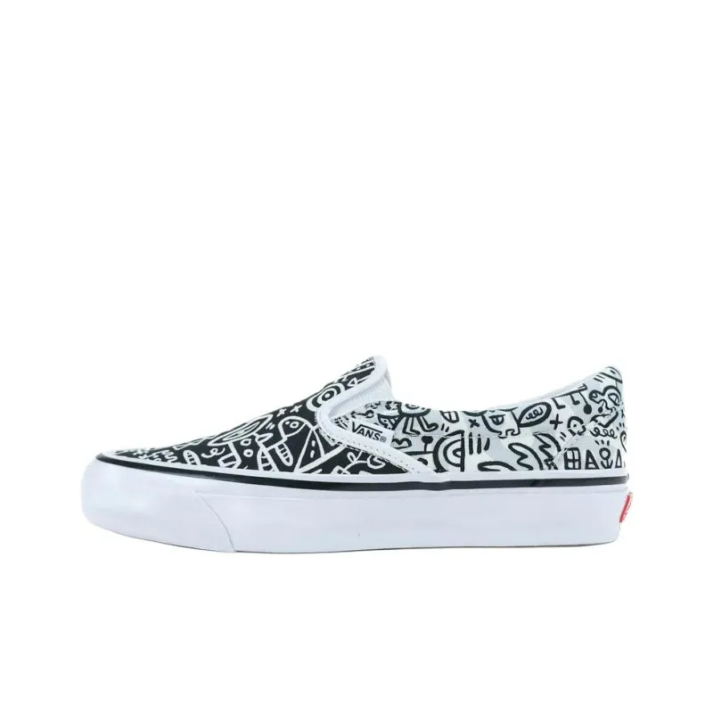 Val Surf X Brady Smith x Vans Slip on 98 Anti Slip Wear Resistant Low Top Skateboard Shoes Unisex Black White-0