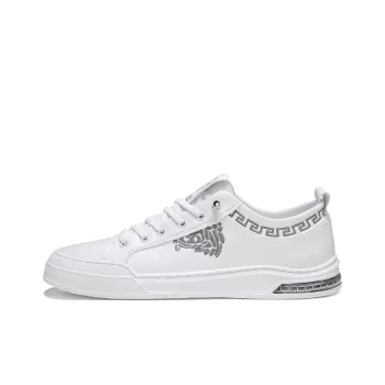 AMICNIEGD Anti Slip Wear Resistant Low Top Skateboard Shoes Men's