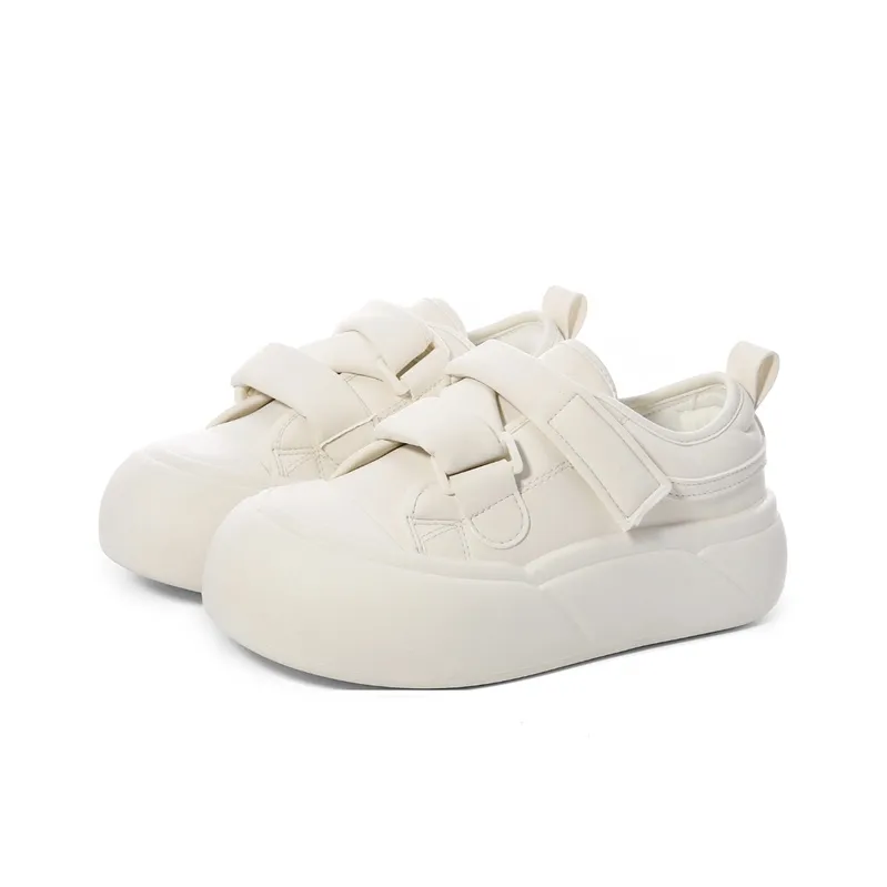 The New Age Family Low Top Skateboard Shoes Women's Beige-1