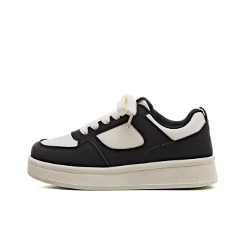 HUANQIU Slip Resistant Shock Absorbers With Abrasion Resistant Properties Low Top Skateboard Shoes Women's Beige Black