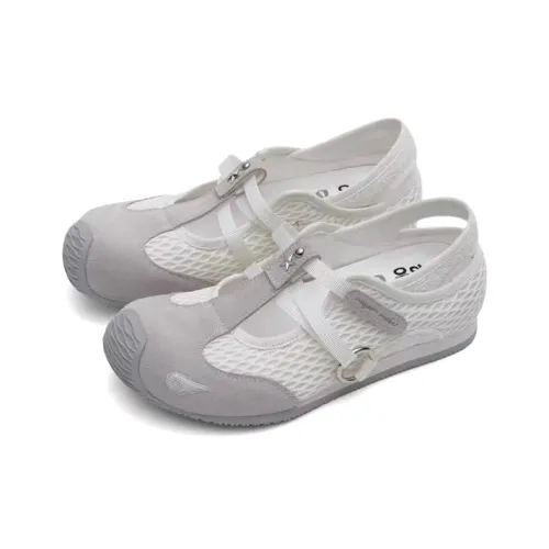 WJA Wear resistant, Lightweight, Breathable, And Non slip. Low Top Casual Shoes Women's
