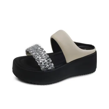 Betu Slide Slippers Women's Beige/Black