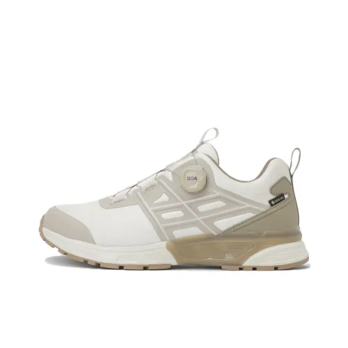KOLON SPORT Endro Lite Anti Slip Wear Resistant Low Top Hiking Shoes Unisex White