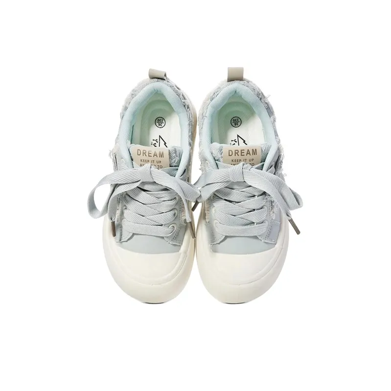 The New Age Family Low Top Skateboard Shoes Women's Light Blue-2