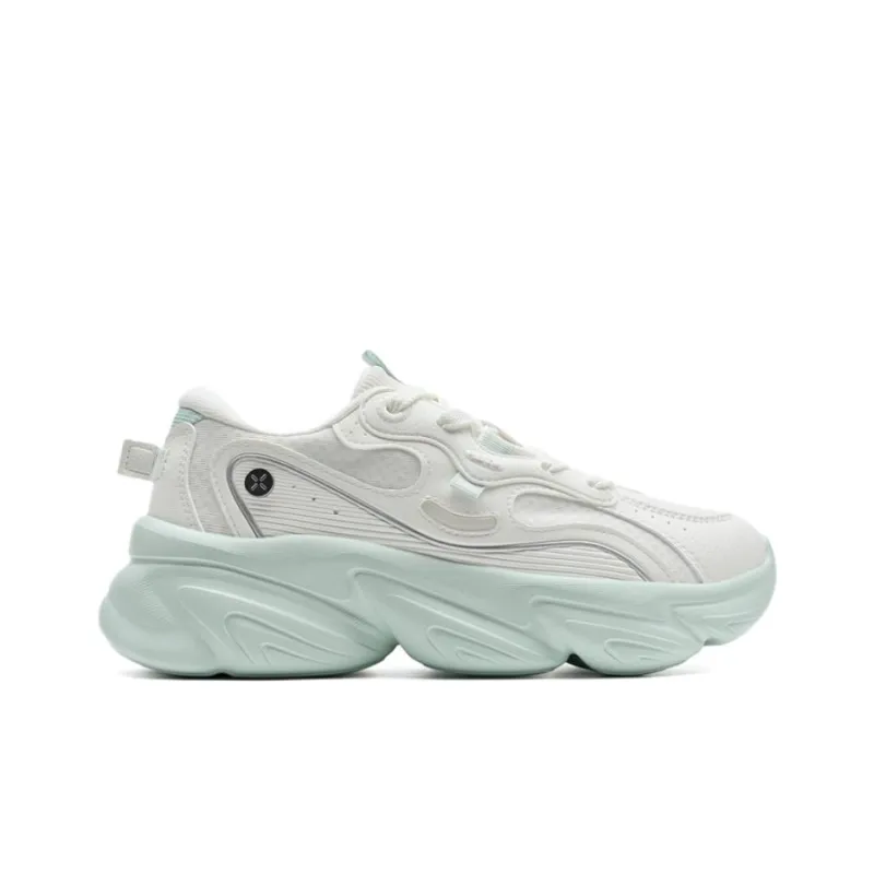 XTEP Wear resistant And Lightweight Low Top Casual Shoes Women's Sail White-1