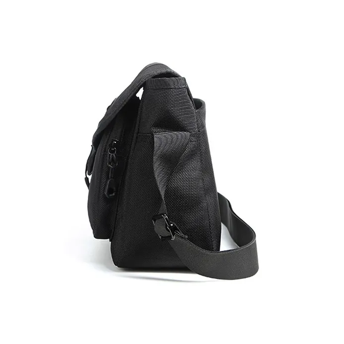 BEN SHERMAN Oxford Shoulder Bag Unisex Black-4