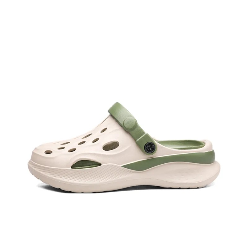 Budding Bear Clogs Unisex-8