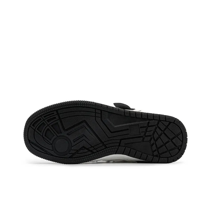 15 MINS Shock Absorbers With Slip Resistant Features Low Top Skateboard Shoes Unisex-4