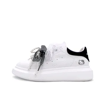 Hello Kitty White Low Top Casual Shoes Women's White Black