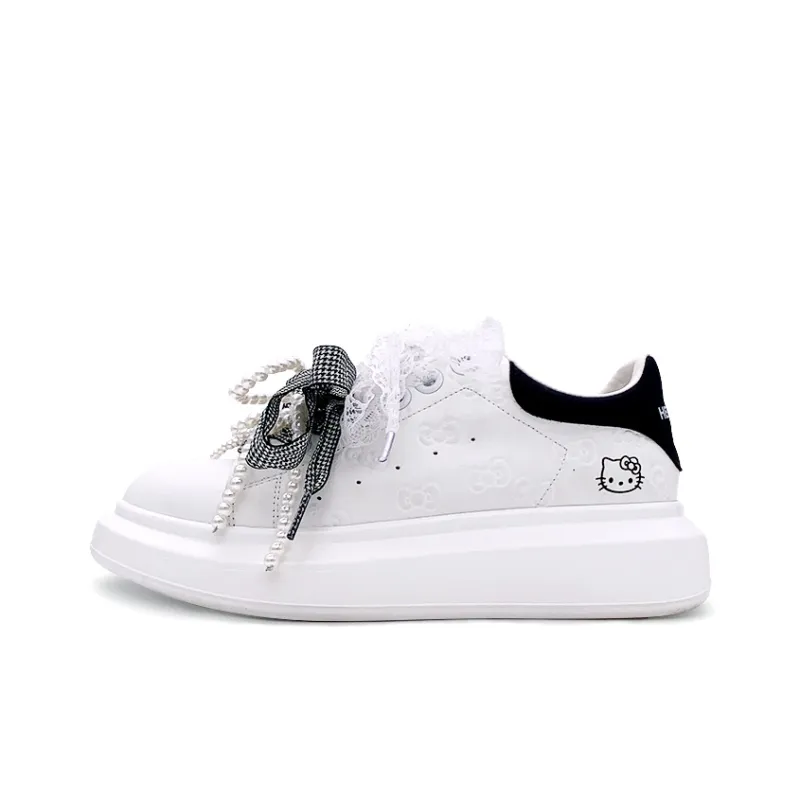 Hello Kitty White Low Top Casual Shoes Women's White Black-0