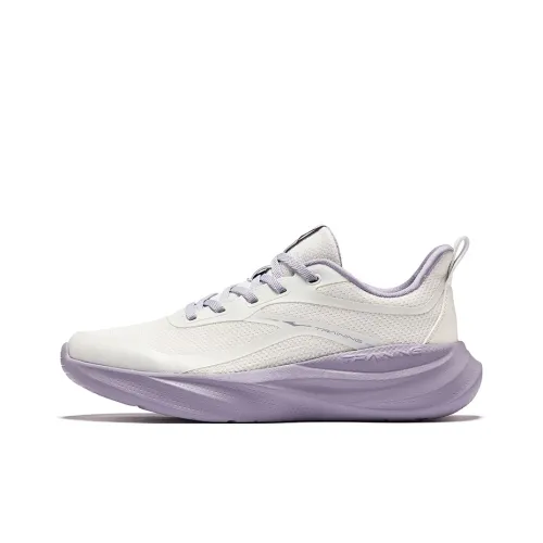Erke Shock Absorbers Rebound Low Top City Commute Physical Fitness Test & Exam Running Shoes Women's Microcrystal White
