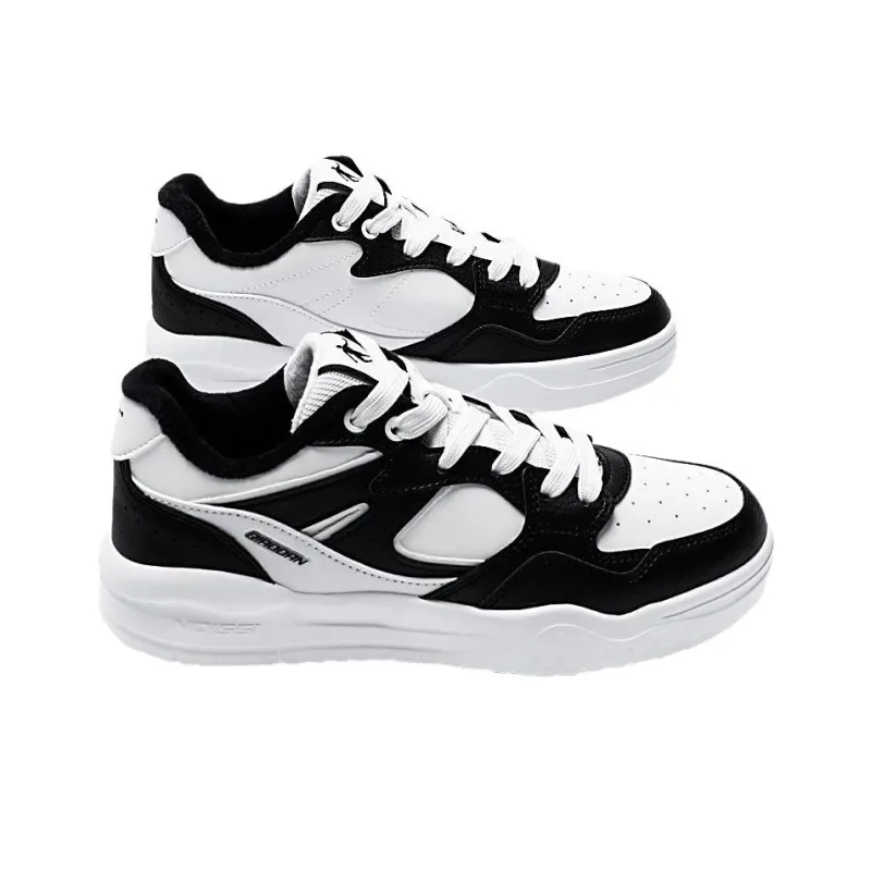 QIAODAN Thermal Slip Resistant Low Top Skateboard Shoes Women's Black White-1