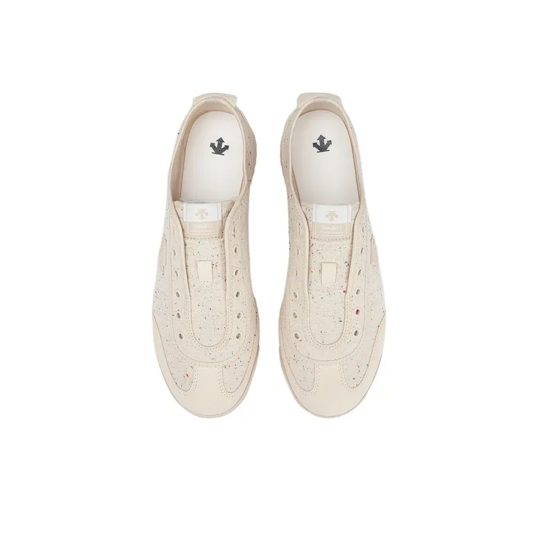 DESCENTE Low Top Casual Shoes Women's Beige-2