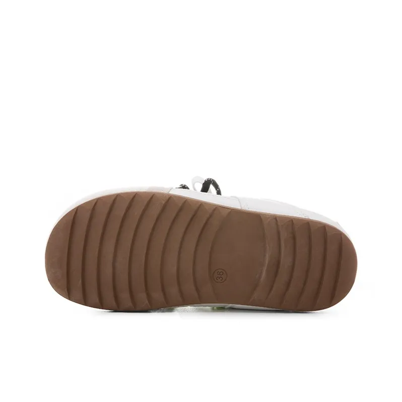 The New Age Family Abrasion Resistant Slip Resistant Closed Toe Slippers Women's Beige-4