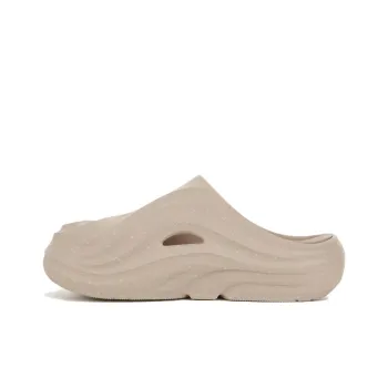 THE NORTH FACE FIORD Slip Resistant Abrasion Resistant Closed Toe Slippers Unisex Dark Beige