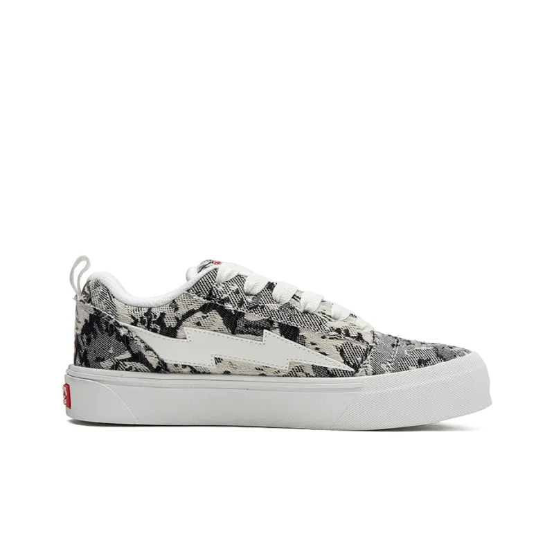 1xact Cover Low Top Skateboard Shoes Unisex-1