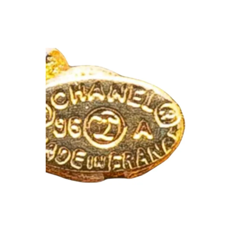 CHANEL 1996 Plated Cc Medallion Clover Pendant Necklace Costume Necklace-1