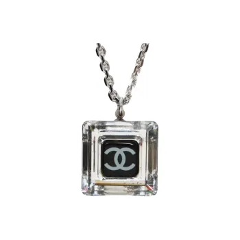CHANEL 2005 CC logo Necklace