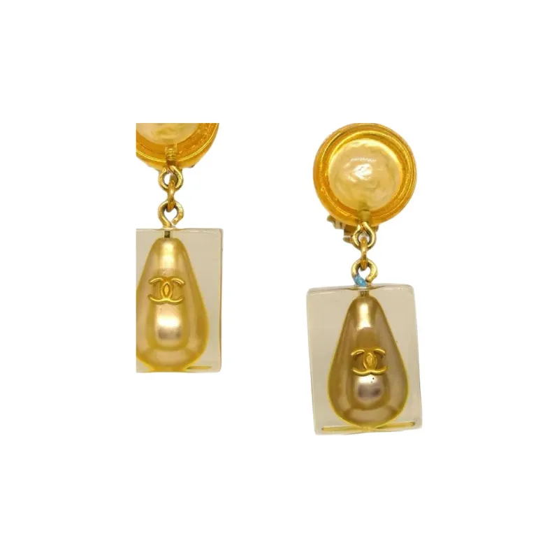 CHANEL 1997 Drop Faux pearl Cube Clip on Earrings-1
