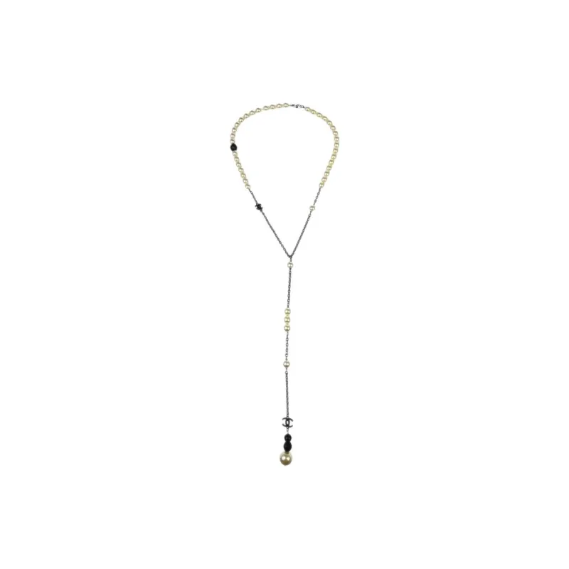 CHANEL 2005 Faux pearl Chain Necklace-0
