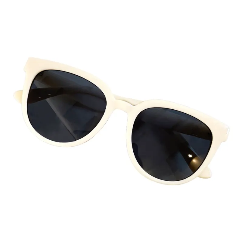 Cranta Komeia PC Oval Sunglasses Women's-0