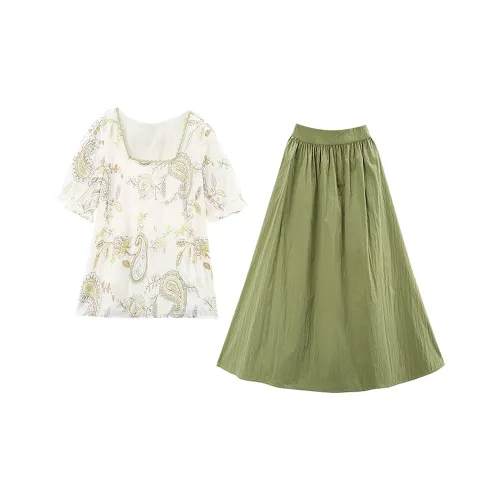 A Paradise For Awakening Skirt Set Women's