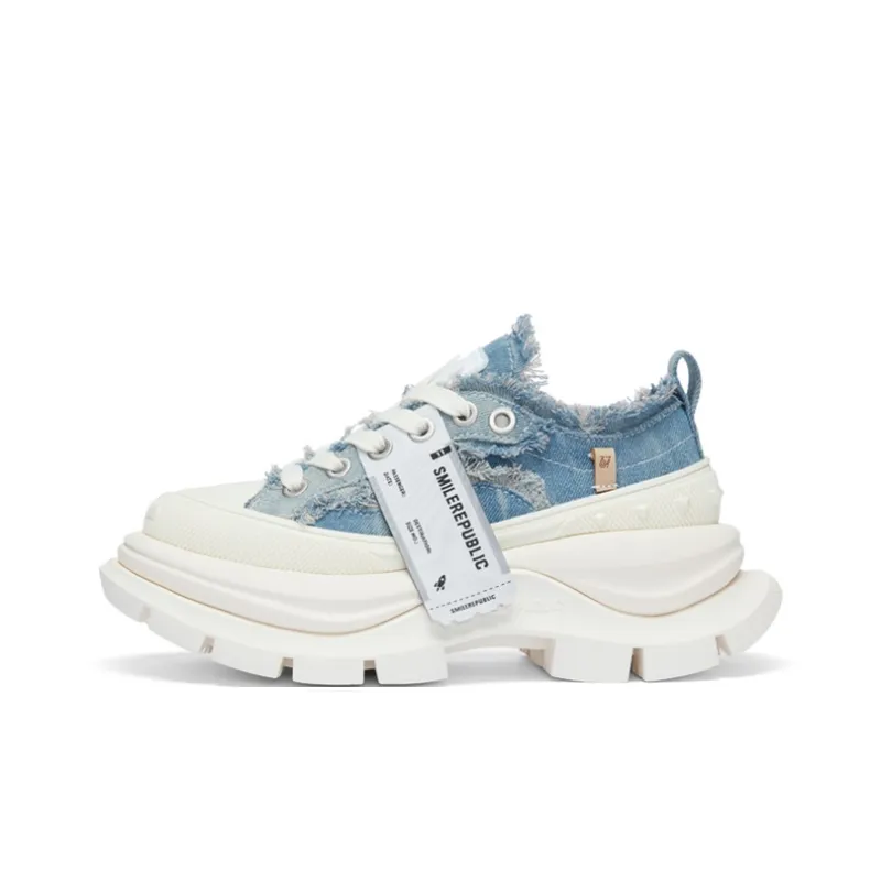SMILEREPUBLIC SMILE QUEEN Wear resistant And Lightweight Low Top Canvas Shoes Unisex-0