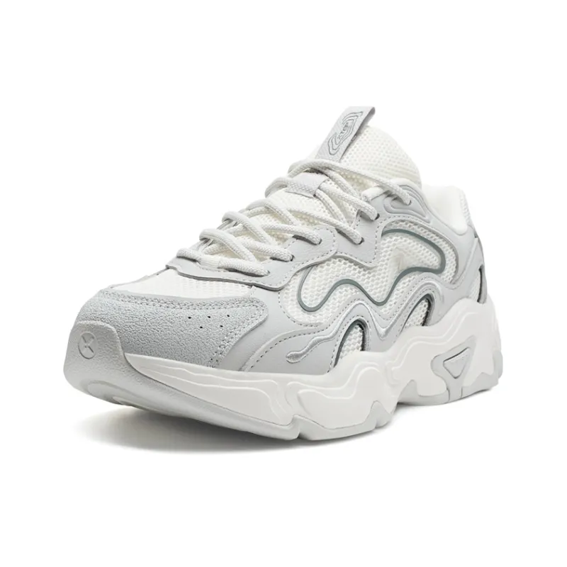 XTEP Nomadic Wear resistant And Lightweight Low Top Casual Shoes Men's Sail White Phantom Gray-1