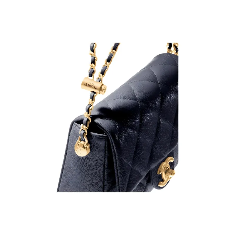 CHANEL 21K Winter Grain Embossed Calfskin Crossbody Bags Women's Pearlescent Black-4