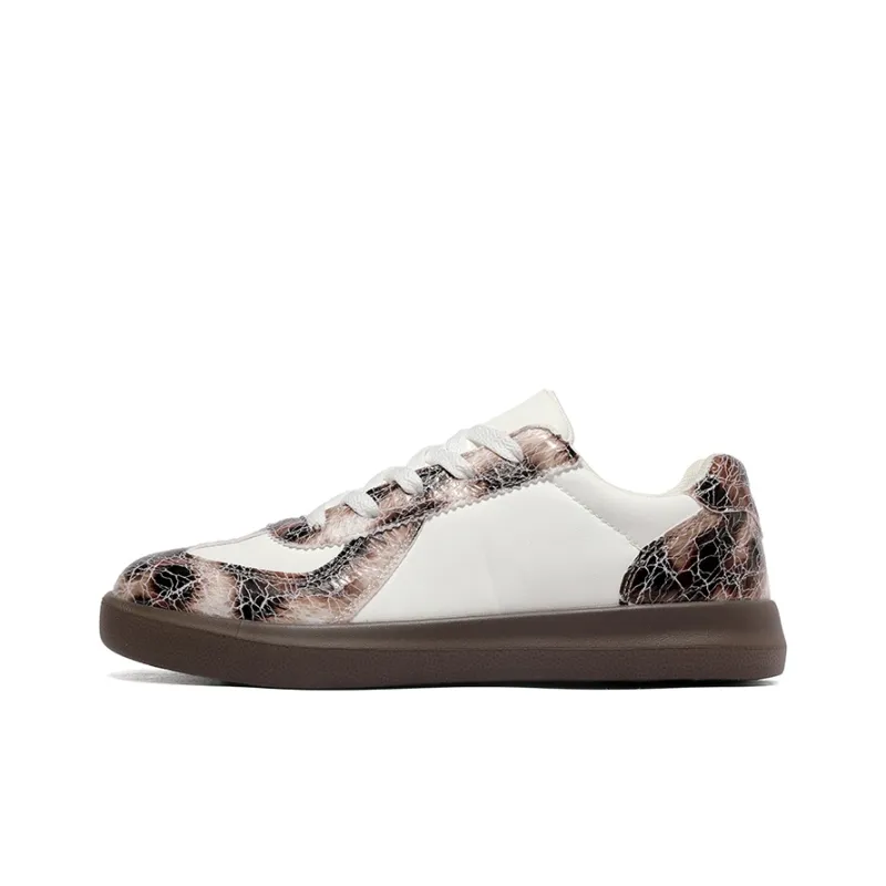 AMICNIEGD Breathable Quick Dry Low Top Skateboard Shoes Women's-6