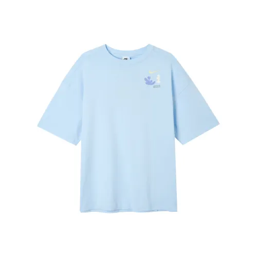 Nike Women'ss Retro Hand Drawn Drop Shoulder T Shirt Blue