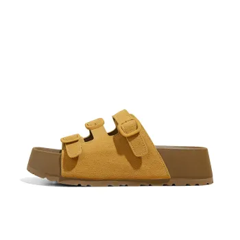A Poinsettia Princess Slide Slippers Women's
